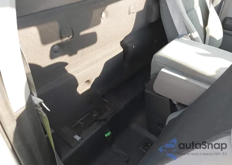 2019 Ford F-150 Xl z USA, uszkodzony, nr VIN 1FTMF1CB2KKF00011